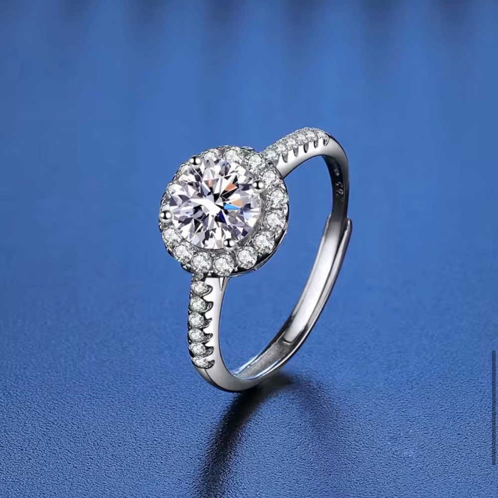 925 Sterling silver moissanite ring